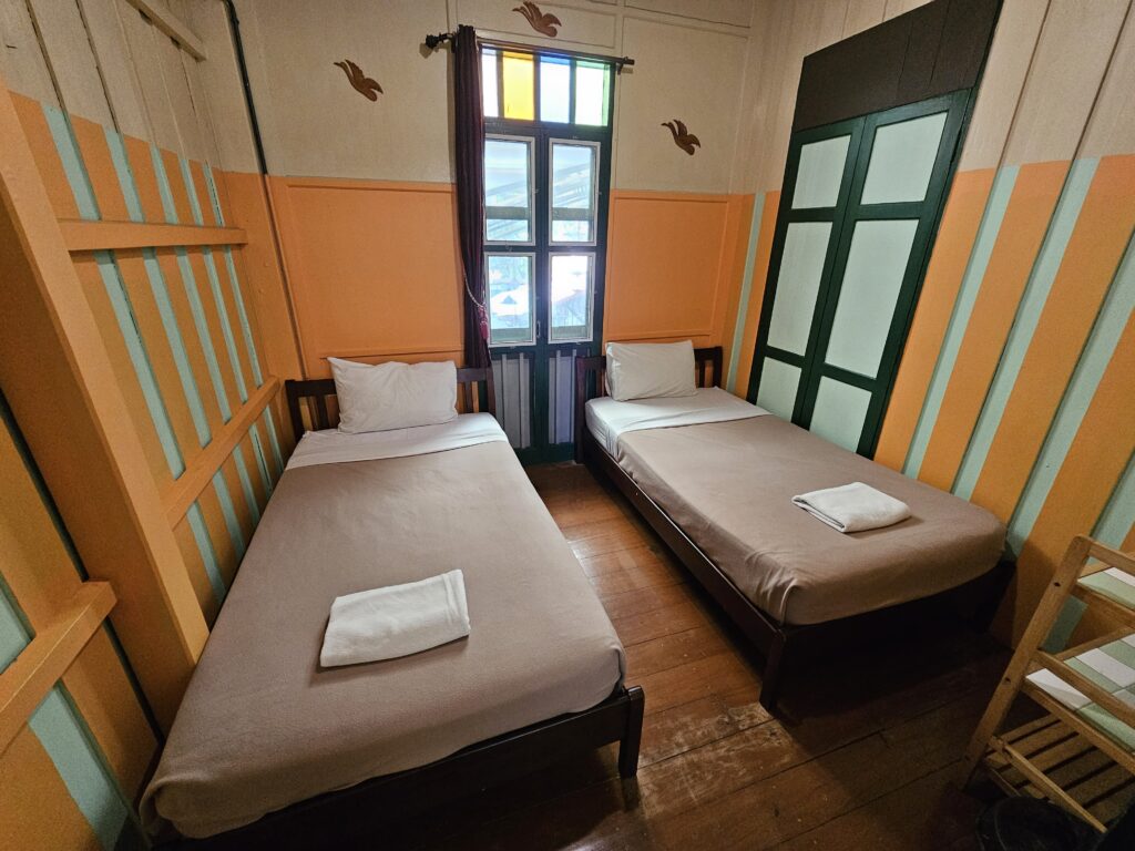 A/C Shared bathroom​